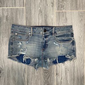 SOLD ❌ American Eagle Outfitters light wash shorts
